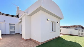 Cobertura, vista para o mar | Terraço/påtio