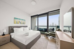 3 室のベッドルーム、アイロン / アイロン台、WiFi、ベッドシーツ