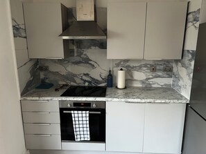 Mikrobølgeovn, ovn, kogeplade