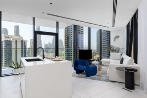 Apartment | 2 bedrooms - Sky-high Panoramic Apt w Iconic Burj Khalifa Vws (Dubai)