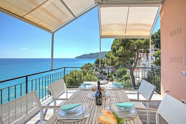 Outdoor dining - Il Faro Sul Mare - Total Sea View (Andora)