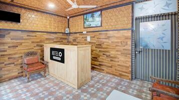 บ้านพัก | ฝ่ายต้อนรับ