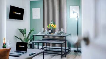 Căn hộ | Khu phòng khách | TV màn hình phẳng