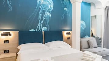 Quarto triplo, sacada, vista para a cidade | Wi-Fi de cortesia