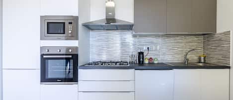 Frigorífic, microones, forn i rentaplats