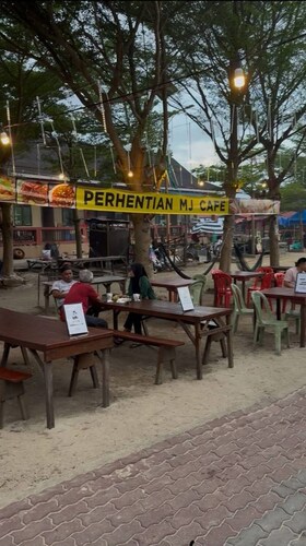 PerhentianMj FishermanVillage 