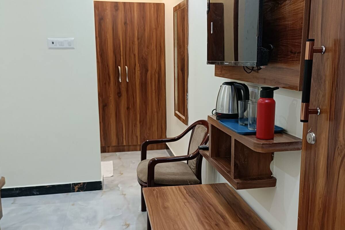 Double Room | Free WiFi, bed sheets