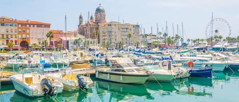 Marina