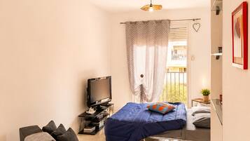 2 bedrooms, desk, soundproofing, iron/ironing board