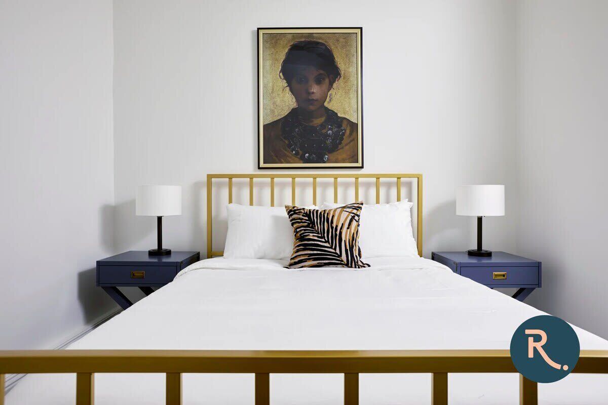 2 slaapkamers, een strijkplank/strijkijzer, wifi, beddengoed