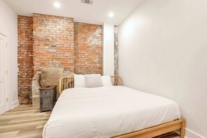 2 chambres, fer et planche à repasser, lit de bébé portatif, Wi-Fi