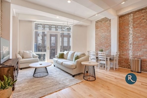 Televisio, työhuone