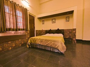 8 bedrooms, WiFi - Where Luxury Meets Comfort ! (Mapusa)