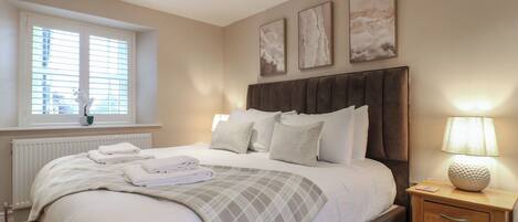 3 habitaciones, decoración personalizada y muebles diferentes