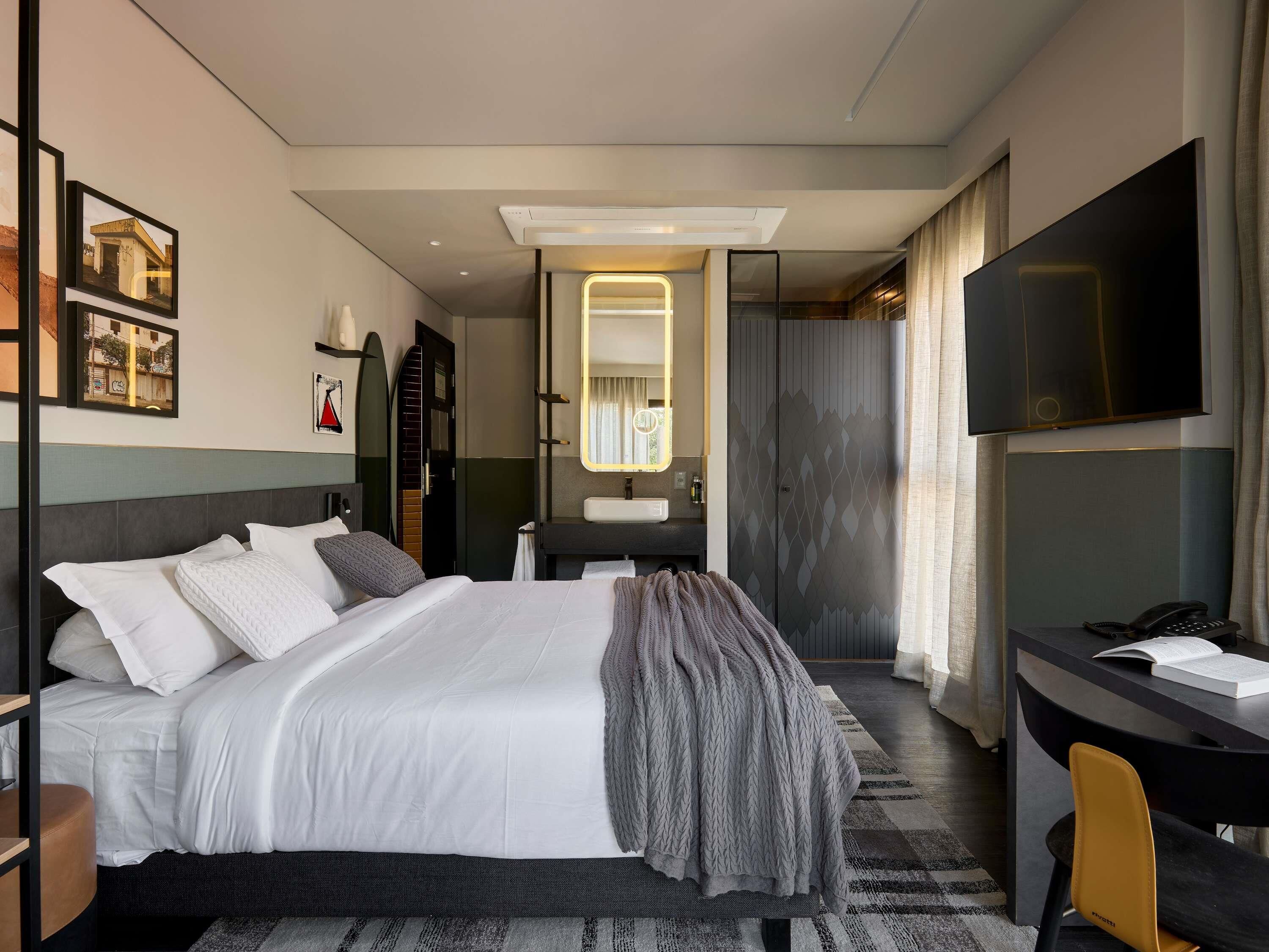 Chambre, 1 lit double (TRIBE ESSENTIAL)