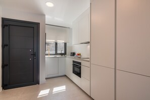 Fridge, microwave, oven, dishwasher