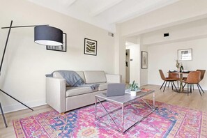 TV, offices - Roami at The Alamac | Pool | Near the Beach (Miami Beach)