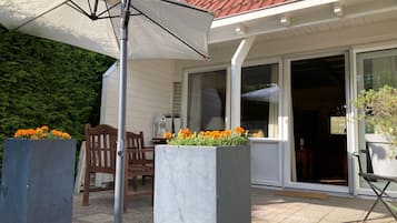 Bungalow, 3 Bedrooms, Patio, Garden View | Terrace/patio
