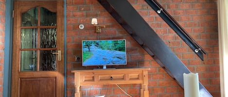 Bungalow, 3 Bedrooms, Patio, Garden View | Living room