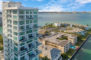 Exterior - Roami at Adagio | Miami | Waterfront 2BD (North Bay Village)