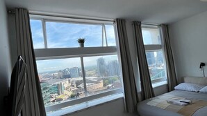 1 kamar tidur, setrika/meja setrika, Wi-Fi gratis, dan seprai linen