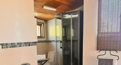 Oaktree Guest House