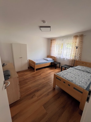 3 bedrooms, WiFi, bed sheets