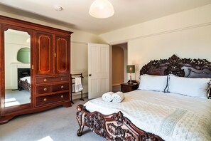 8 dormitorios, wifi gratis, ropa de cama