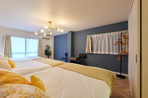 2 bedrooms, iron/ironing board, Internet
