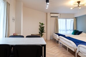 Dining - XS51 XROSS STAY Juso7 (大阪市淀川区十三東)