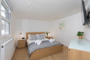 2 soverom, strykejern/-brett, wi-fi og sengetøy