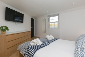 2 Schlafzimmer, Bügeleisen/Bügelbrett, WLAN, Bettwäsche