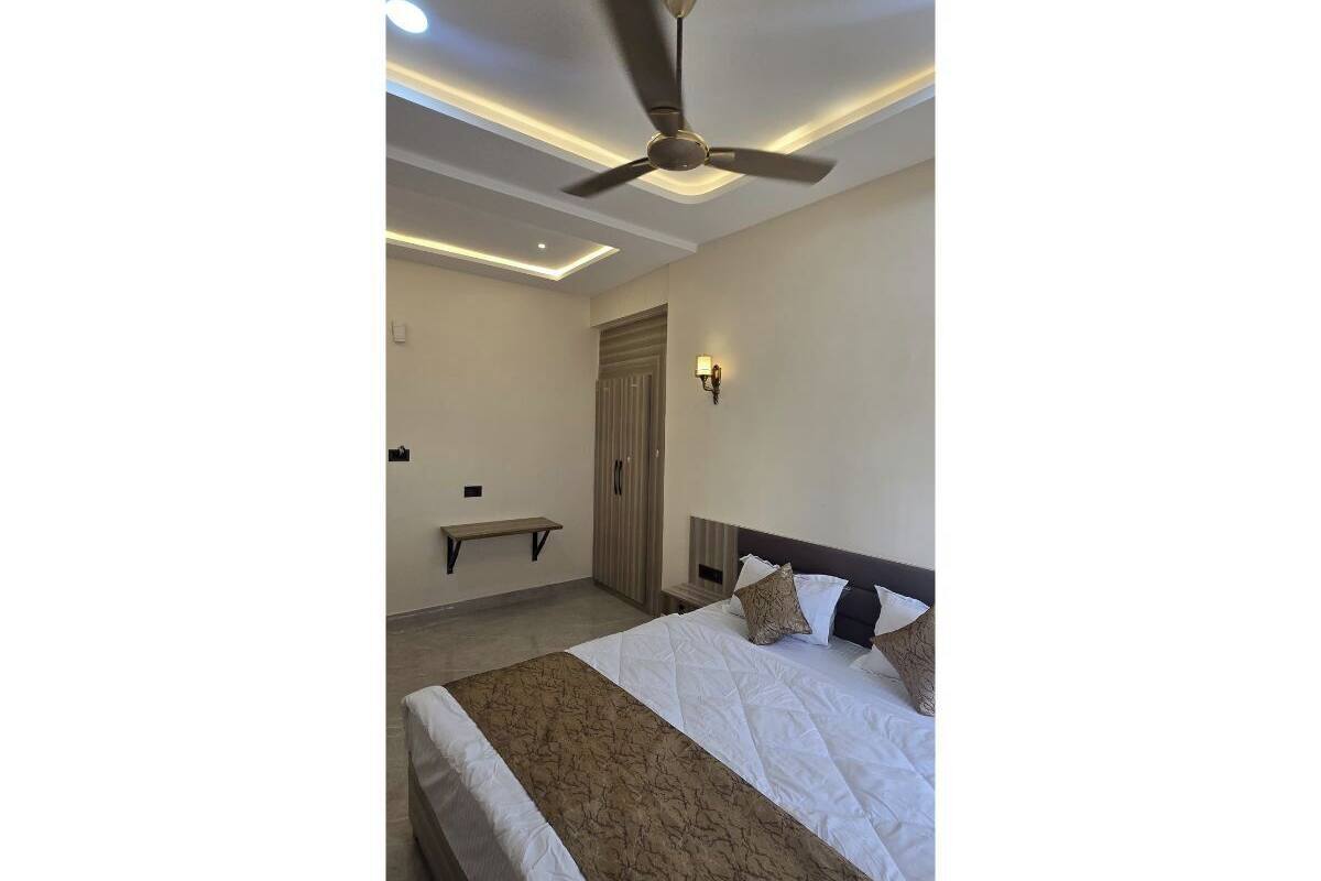 Deluxe Double Room | Free WiFi