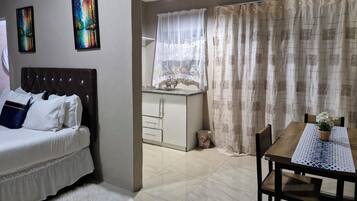 9 chambres, Wi-Fi