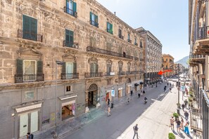 Exterior - Ruggero City View apartment by Wonderful Italy (Palermo)