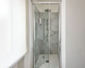 Apartment, 2 Bedrooms, City View | Bathroom shower