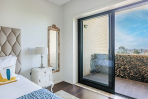 Family Apartment, Sea View | Iron/ironing board, free WiFi, bed sheets