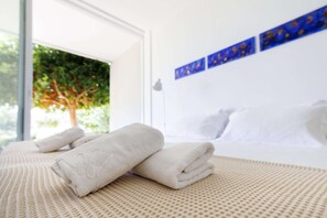 1 chambre, fer et planche à repasser, Wi-Fi, literie fournie