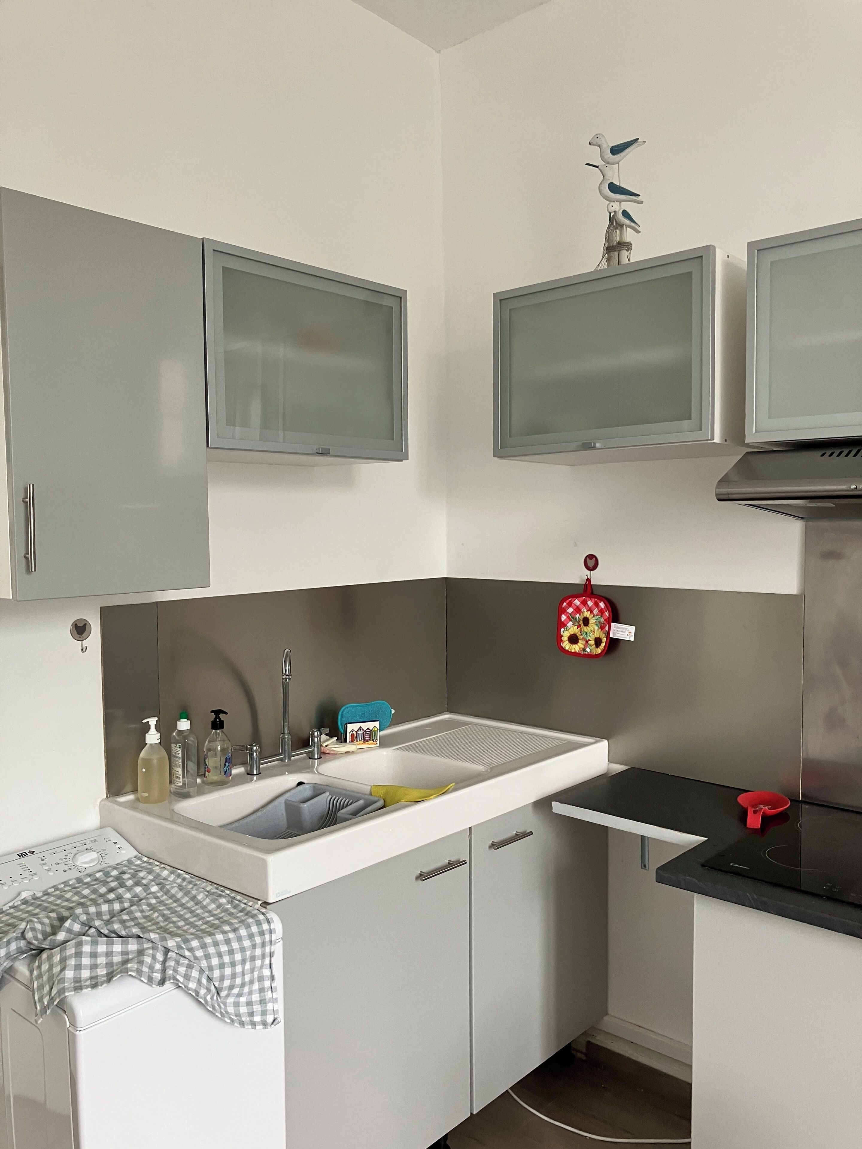 冰箱、微波炉、烤箱、炉灶