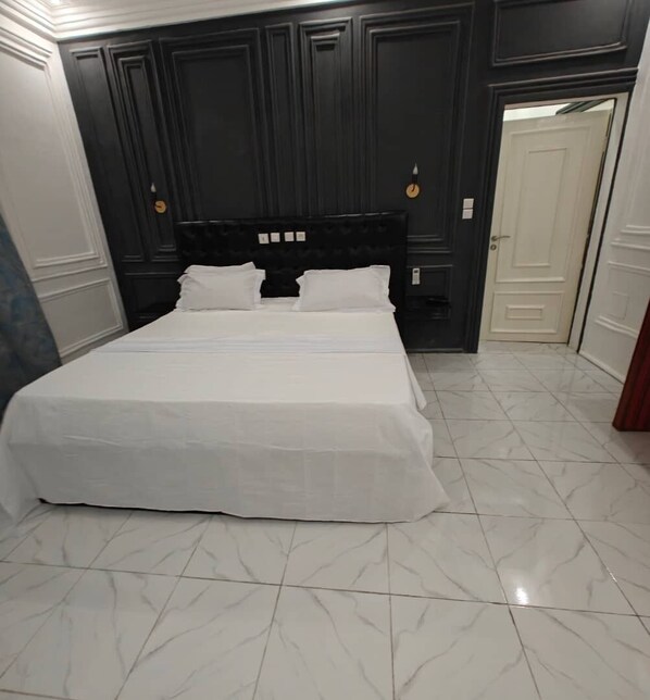 Senior Double Room | Desk, blackout drapes, iron/ironing board, free WiFi