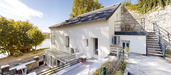 Apartment 'Cosy Calm Seine Riverside Garden' with Balcony and Wi-Fi