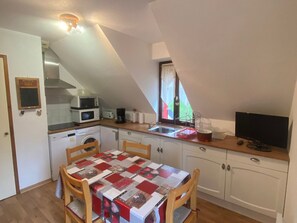 Fridge, microwave, dishwasher