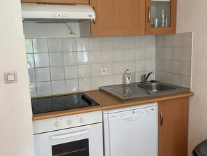 Fridge, microwave, dishwasher