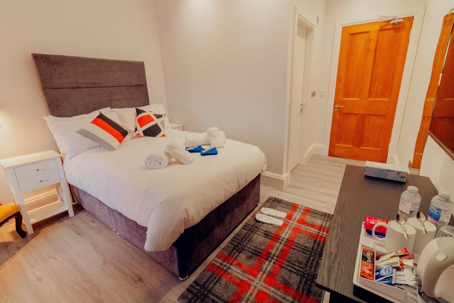 Foto - Mayfield Suites