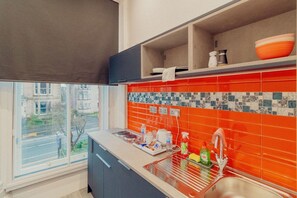 Geladeira, micro-ondas