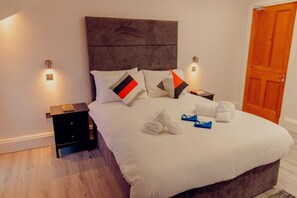 标准双人房 | 办公桌、笔记本电脑工作区、熨斗/熨板、免费 WiFi