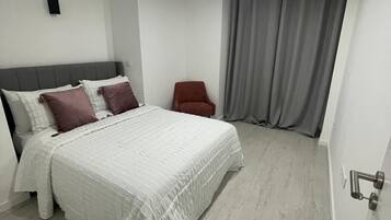 2 Schlafzimmer, Bügeleisen/Bügelbrett, Reisekinderbett, kostenloses WLAN