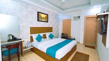 Deluxe Double Room | Desk, free WiFi