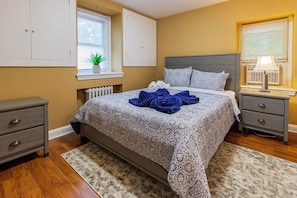 1 habitación, tabla de planchar con plancha, wifi gratis y ropa de cama 