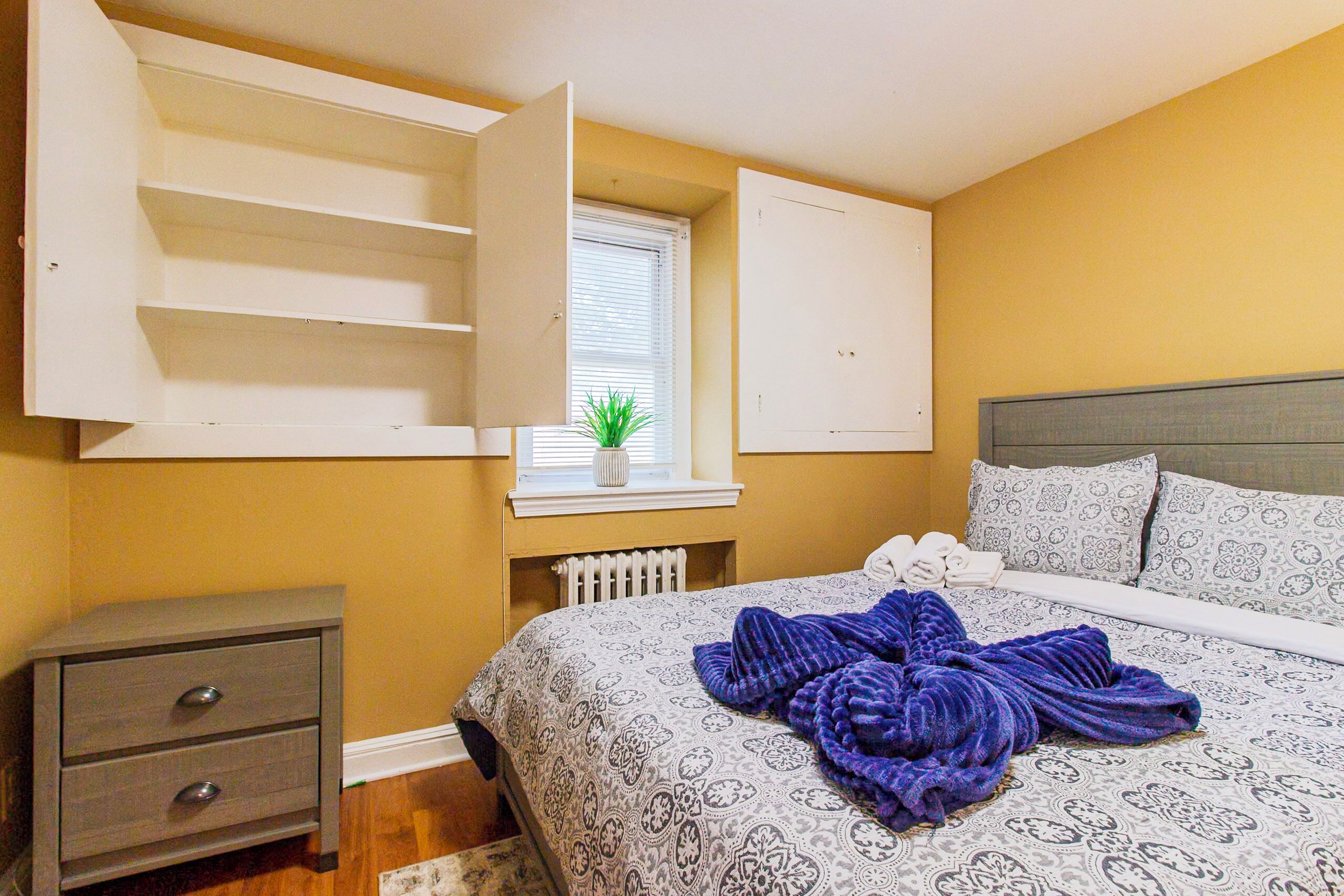 1 chambre, fer et planche à repasser, Wi-Fi gratuit, draps fournis